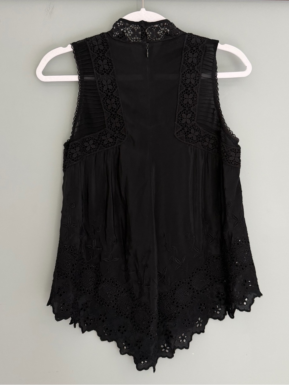 Ulla Johnson "Litsa" 100% Silk Lace High Neck Black Raven Sleeveless Top Blouse - Picture 10 of 17